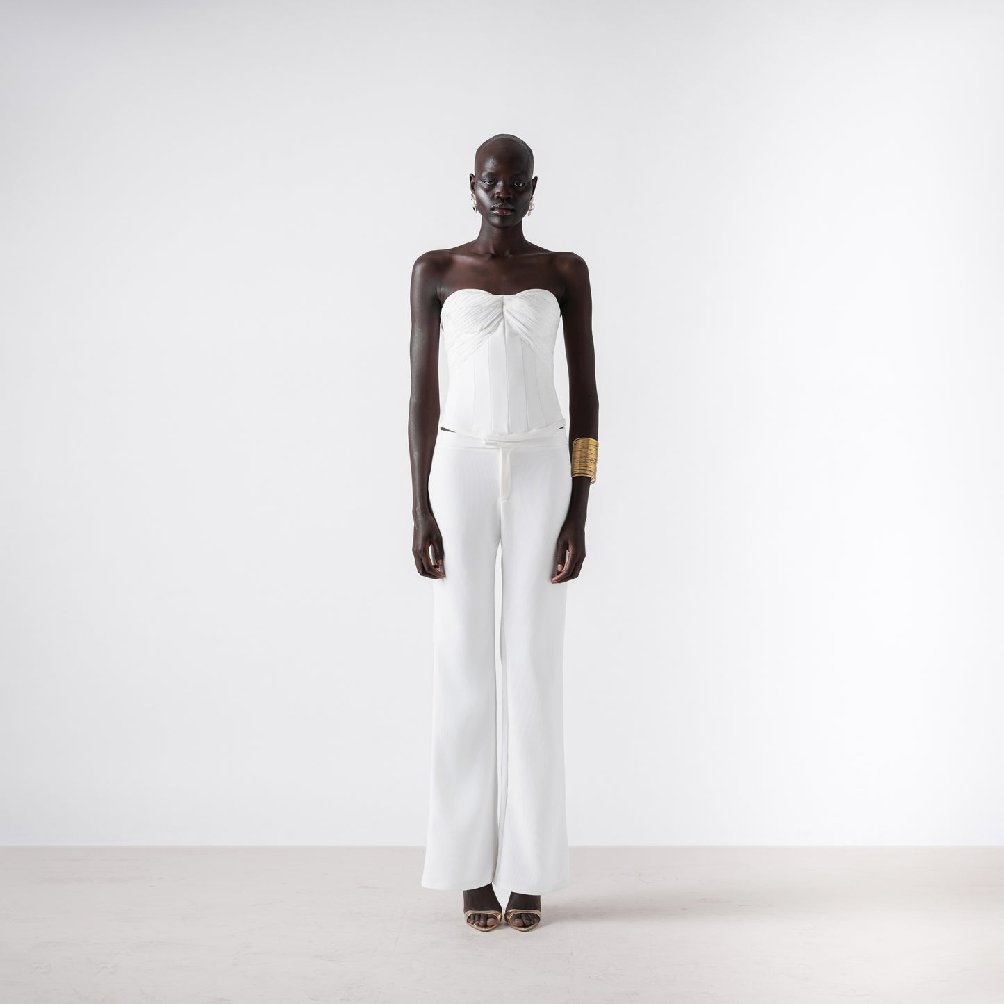 LOOK 23