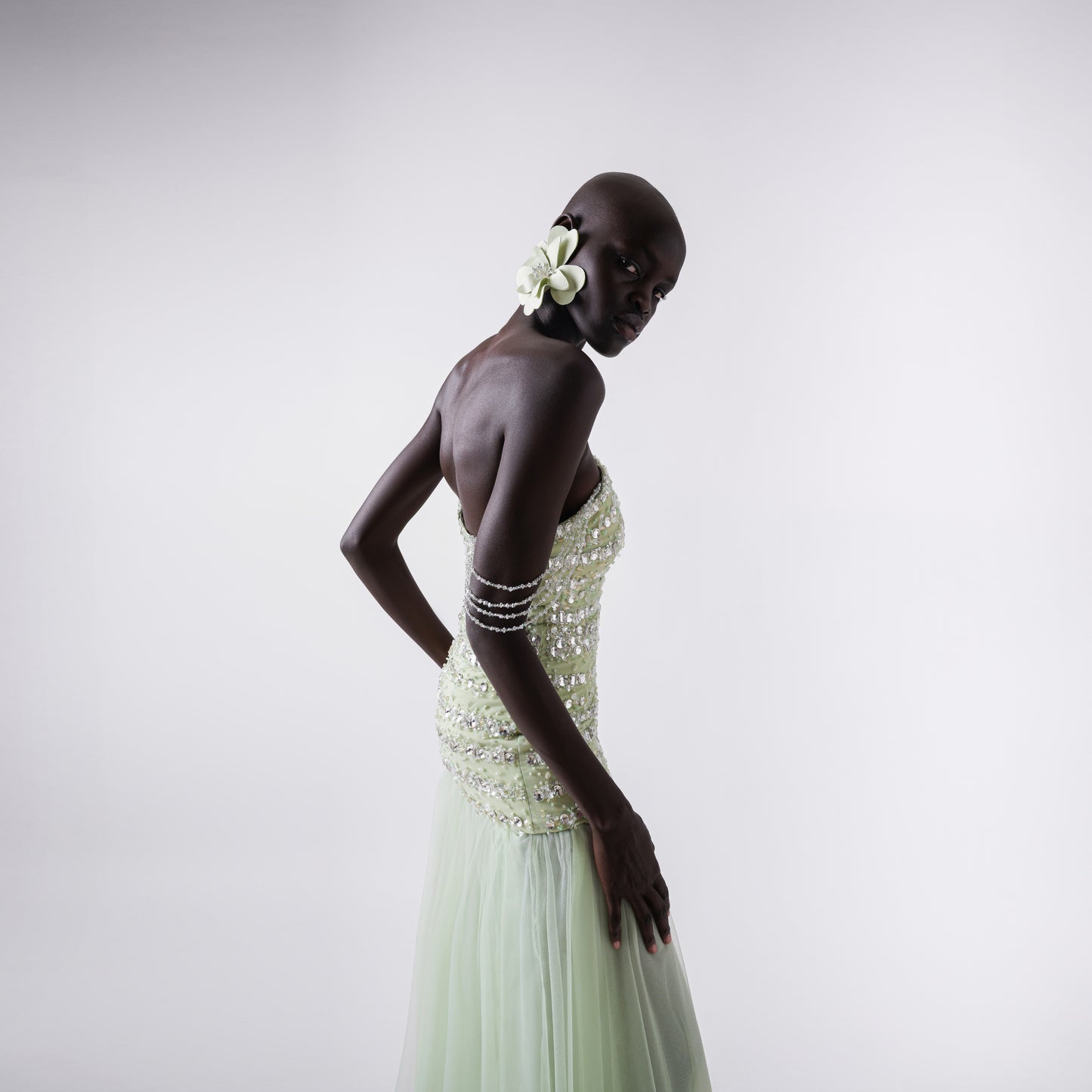 LOOK 8