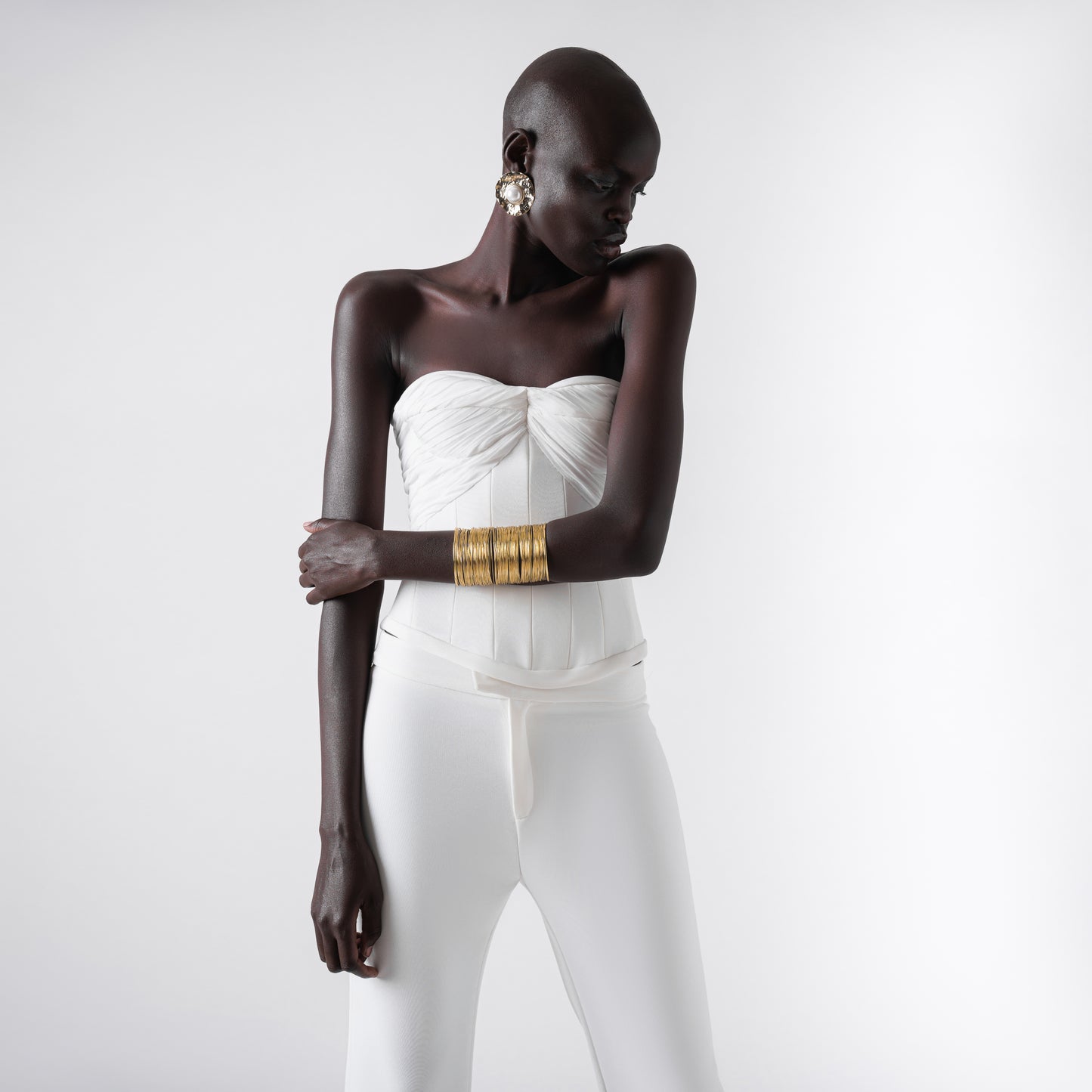 LOOK 23