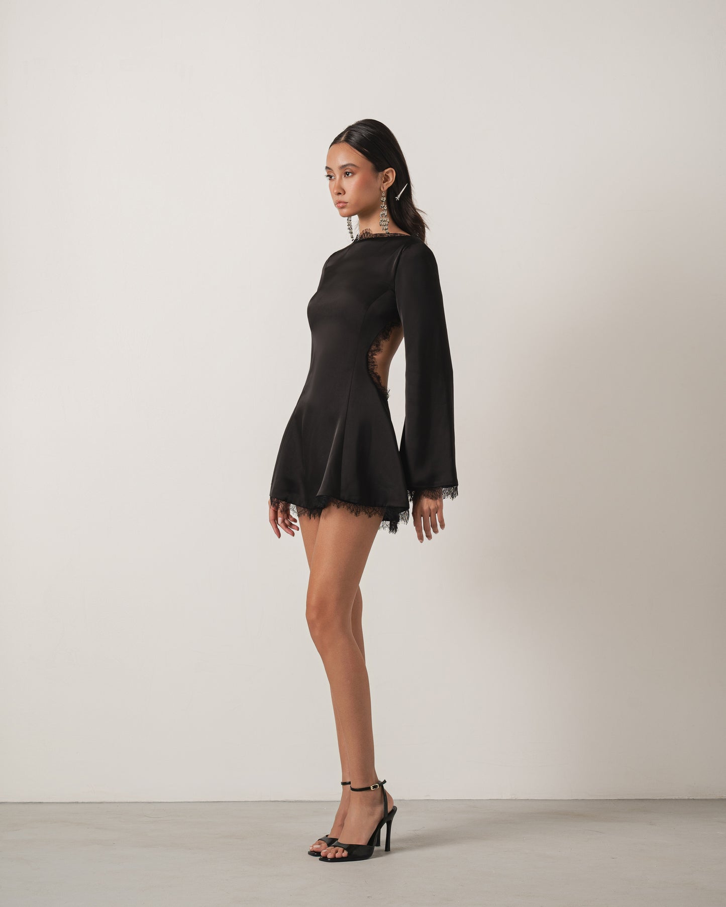 LOOK 2