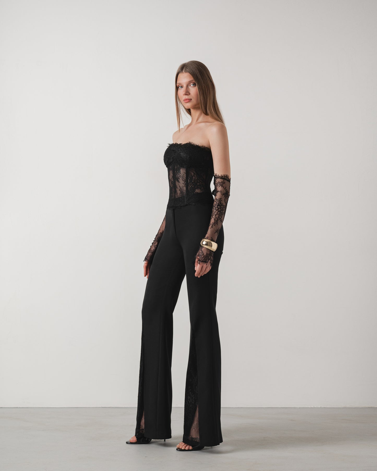 LOOK 16